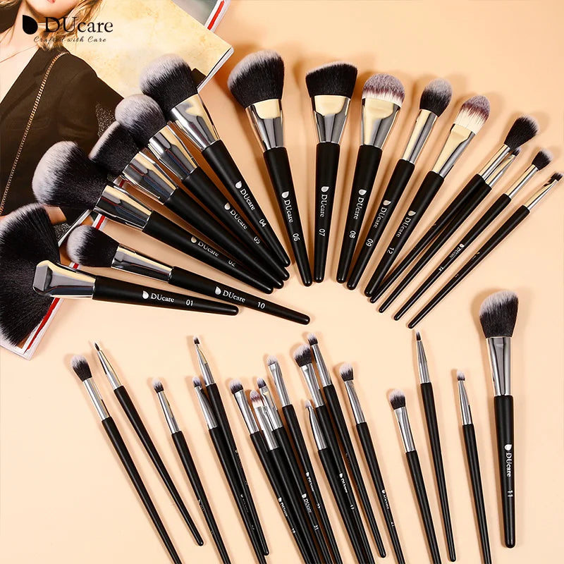 Professional Makeup Brush Set 10-32Pc B